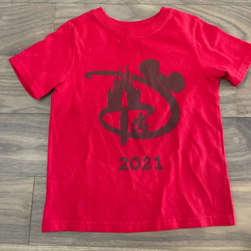 EUC 5 Boys 3T T Shirts - Picture 3 of 10